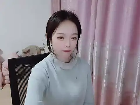 wwcc123 online show from November 17, 2025, 3:45 am