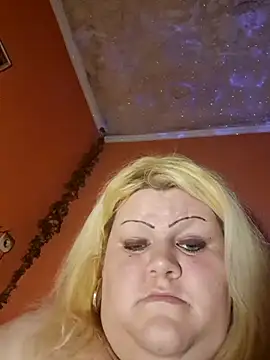 ducicsajsziii online show from January 9, 2025, 7:21 am