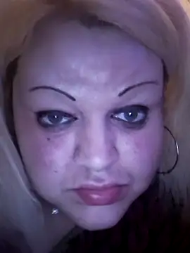 ducicsajsziii online show from January 30, 2025, 9:36 pm