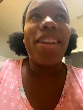 babygirllove8 online show from October 24, 2025, 3:19 pm