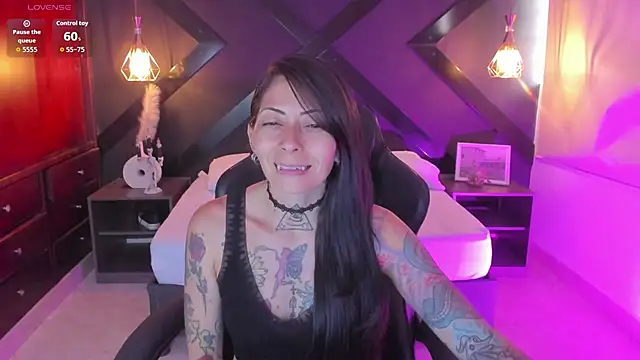 dark gotica online show from November 7, 2025, 7:14 pm