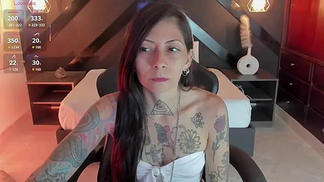 dark gotica online show from April 18, 2026, 12:20 pm