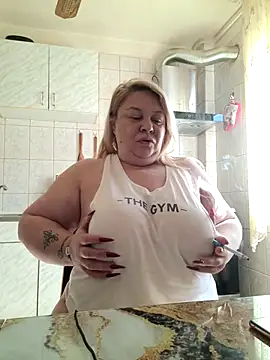 AriannaMilf online show from October 19, 2025, 9:32 am