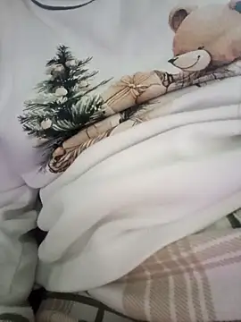 bruna safadinhaa online show from April 15, 2026, 2:57 pm