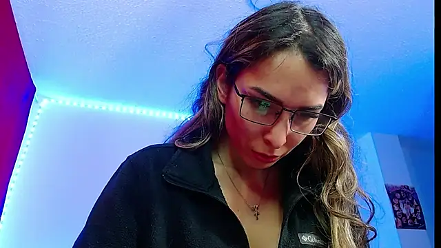 Niky 777 online show from March 18, 2025, 7:42 pm