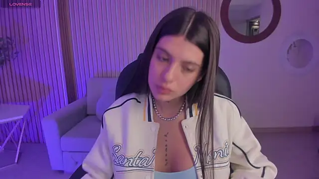 Snapshot of AlessiaCorleone_ chatting on January 19, 2025, 10:39 pm AlessiaCorleone online show from January 19, 2025, 10:39 pm
