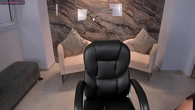 Snapshot of AlessiaCorleone_ chatting on March 13, 2025, 9:48 pm AlessiaCorleone online show from March 13, 2025, 9:48 pm