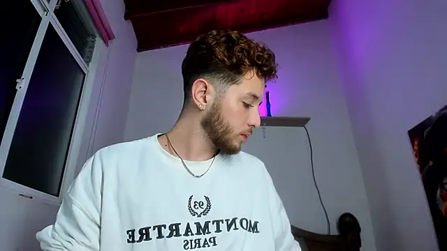 Juan Castano online show from October 29, 2025, 8:16 am