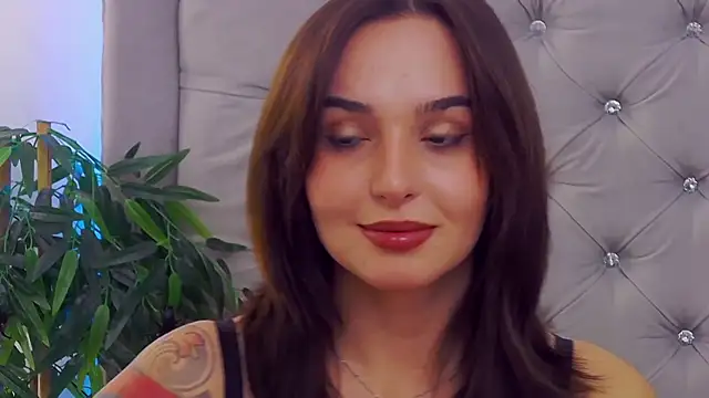 MeIisaLove online show from October 12, 2025, 6:51 pm