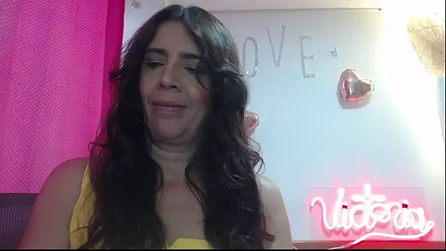 Victoria meester online show from March 5, 2025, 8:32 pm