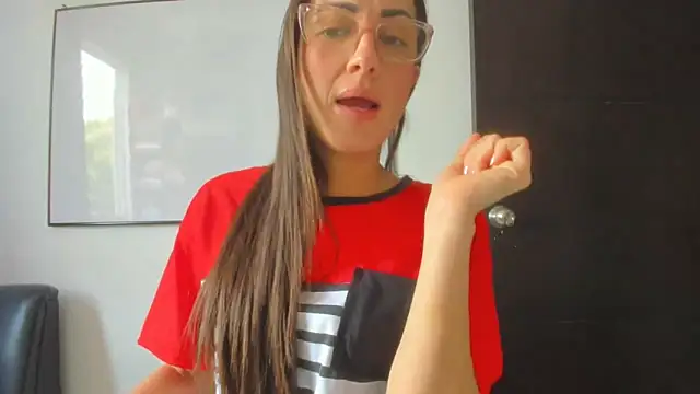 squirttati33 online show from February 9, 2026, 4:11 pm