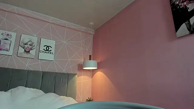 dolly zoe online show from January 29, 2025, 10:22 pm