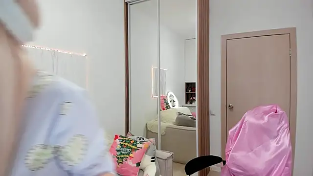 CarolMay online show from January 10, 2026, 5:42 am