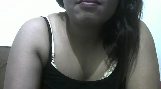 Snapshot of shekira99 chatting on February 18, 2025, 12:26 am shekira99 online show from February 18, 2025, 12:26 am