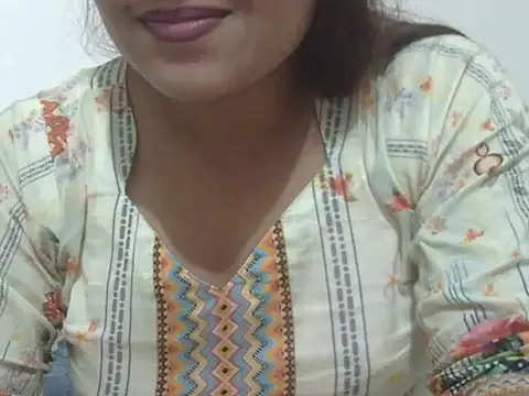 Snapshot of shekira99 chatting on May 2, 2026, 2:33 pm shekira99 online show from May 2, 2026, 2:33 pm