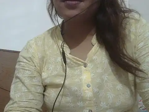 Snapshot of shekira99 chatting on May 19, 2026, 7:31 pm shekira99 online show from May 19, 2026, 7:31 pm