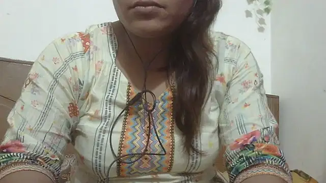 Snapshot of shekira99 chatting on July 21, 2026, 2:08 pm shekira99 online show from July 21, 2026, 2:08 pm