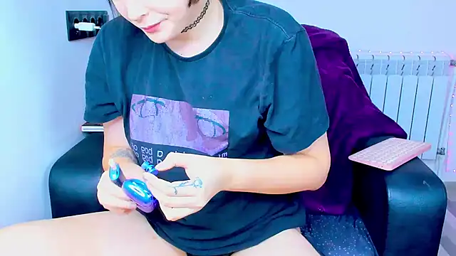 dollmore online show from September 21, 2025, 3:30 am