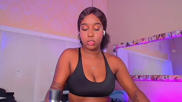 MichaelaCox online show from November 3, 2025, 12:28 pm