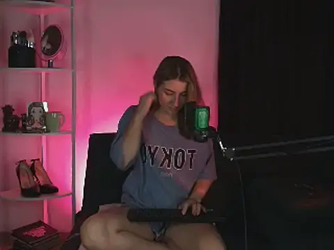 Dakotaa  online show from March 18, 2025, 3:53 am