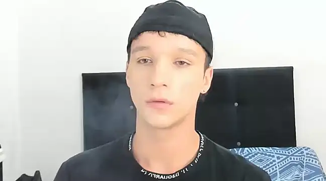 Snapshot of angelcortes chatting on January 17, 2025, 11:49 am angelcortes online show from January 17, 2025, 11:49 am