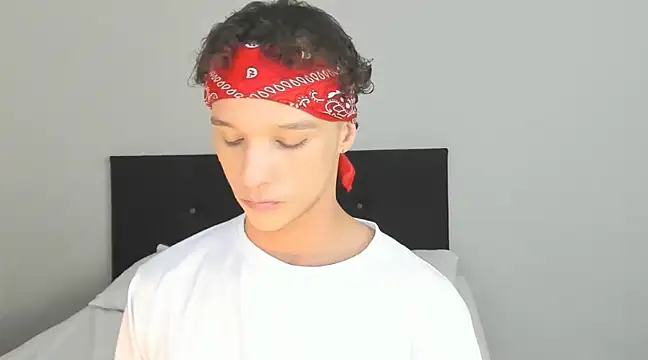 Snapshot of angelcortes chatting on March 3, 2025, 9:37 pm angelcortes online show from March 3, 2025, 9:37 pm