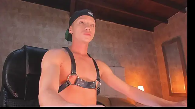 Snapshot of angelcortes chatting on November 24, 2025, 11:54 am angelcortes online show from November 24, 2025, 11:54 am