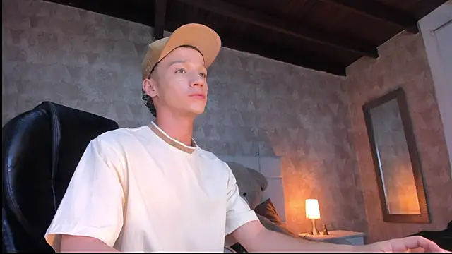 Snapshot of angelcortes chatting on November 25, 2025, 11:54 am angelcortes online show from November 25, 2025, 11:54 am