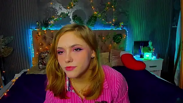 Snapshot of DellaRowe chatting on January 20, 2025, 1:00 pm DellaRowe online show from January 20, 2025, 1:00 pm