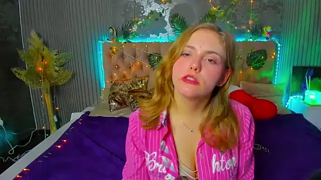 Snapshot of DellaRowe chatting on January 21, 2025, 3:21 pm DellaRowe online show from January 21, 2025, 3:21 pm