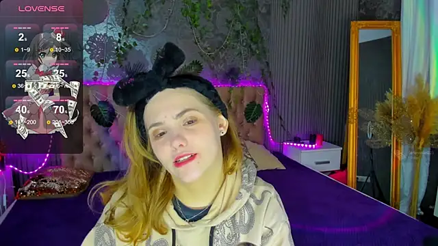 Snapshot of DellaRowe chatting on February 28, 2025, 1:36 pm DellaRowe online show from February 28, 2025, 1:36 pm