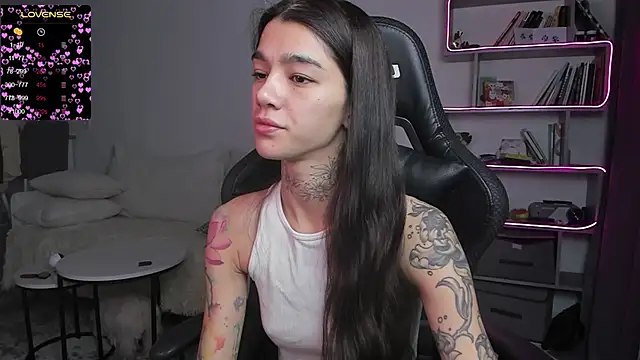 vinkitinkii online show from January 29, 2025, 7:04 am