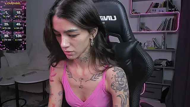 vinkitinkii online show from February 7, 2025, 10:08 am