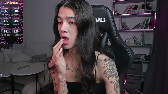 vinkitinkii online show from February 9, 2025, 7:05 am