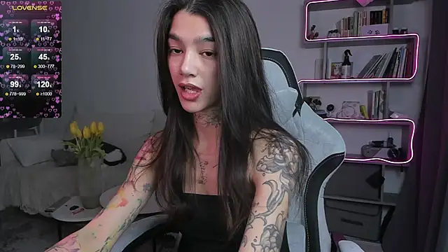 vinkitinkii online show from March 12, 2025, 6:51 am