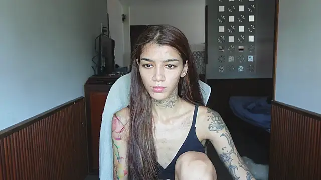 vinkitinkii online show from April 3, 2026, 6:22 am