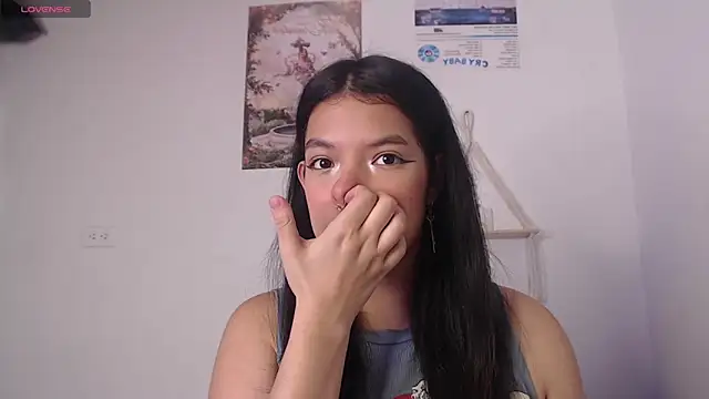 yungelitamor  online show from February 27, 2025, 5:13 am