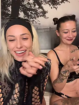 petrouchkaaa  online show from February 13, 2025, 8:45 pm