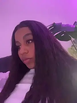 charlotteeruss online show from February 13, 2026, 6:20 am