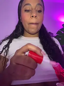 charlotteeruss online show from February 18, 2026, 7:59 am