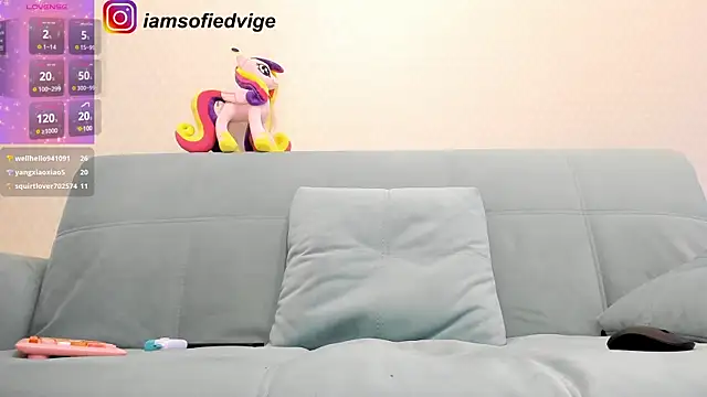 iamsofiedvige online show from December 5, 2024, 9:39 am