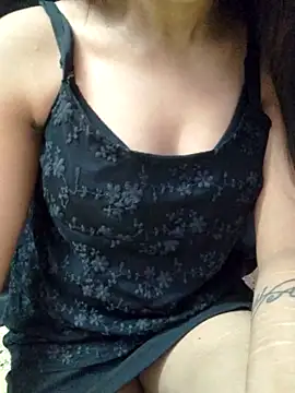 Snapshot of Roshni_98 chatting on September 23, 2025, 6:05 am Roshni 98 online show from September 23, 2025, 6:05 am