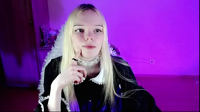 Snapshot of Emily_Nyaffee chatting on January 23, 2025, 9:29 pm Emily Nyaffee online show from January 23, 2025, 9:29 pm