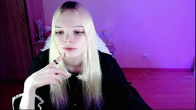 Snapshot of Emily_Nyaffee chatting on January 26, 2025, 9:07 pm Emily Nyaffee online show from January 26, 2025, 9:07 pm