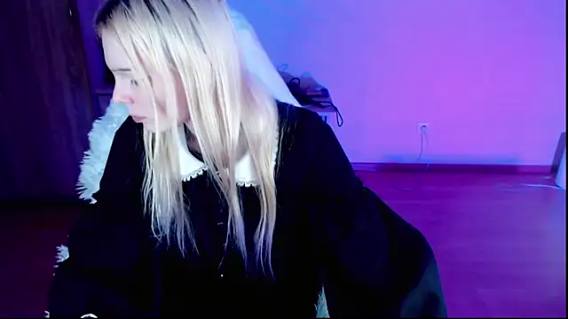 Snapshot of Emily_Nyaffee chatting on February 1, 2025, 12:29 am Emily Nyaffee online show from February 1, 2025, 12:29 am