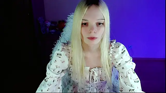 Snapshot of Emily_Nyaffee chatting on February 7, 2025, 12:31 am Emily Nyaffee online show from February 7, 2025, 12:31 am