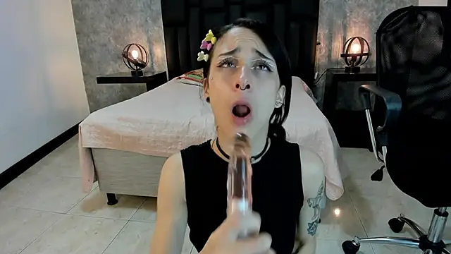 lhiamfit online show from December 14, 2024, 7:51 am