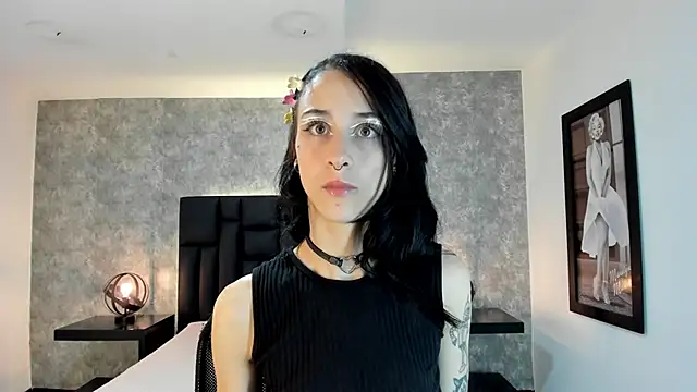 lhiamfit online show from December 14, 2024, 2:31 pm