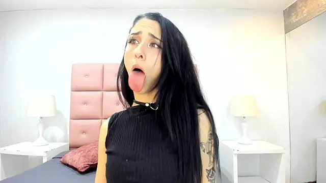 lhiamfit online show from January 11, 2025, 5:41 am