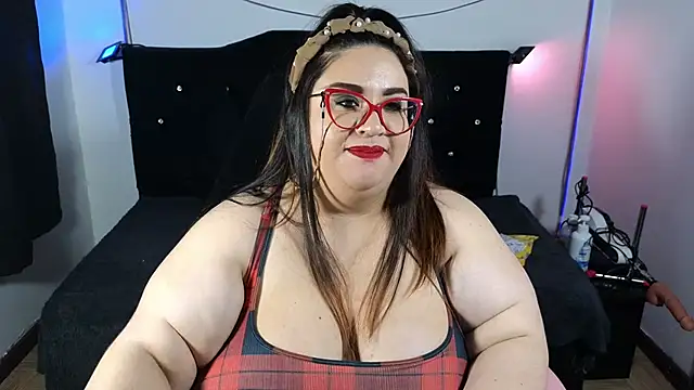 Snapshot of anacohen chatting on December 31, 2024, 7:10 am anacohen online show from December 31, 2024, 7:10 am